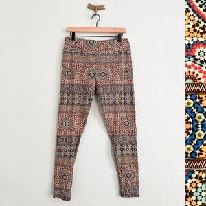 LulaRoe•Tall & Curvy•Boho Print Leggings